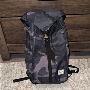 Herschel 🖤🩶 Classic Camo Backpack in Black/Grey